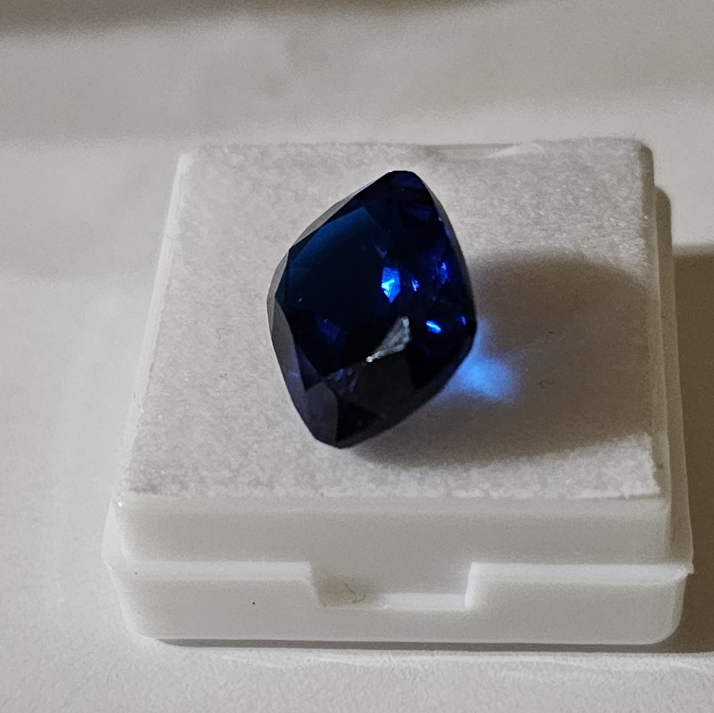 Dark Blue Certified Tanzanite Gemstone 12 Carats! π« - Picture 3 of 6